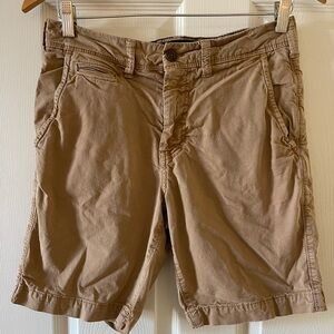 American Eagle Khaki shorts • Size 28